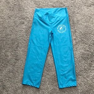 Alphalete Cropped Leggings